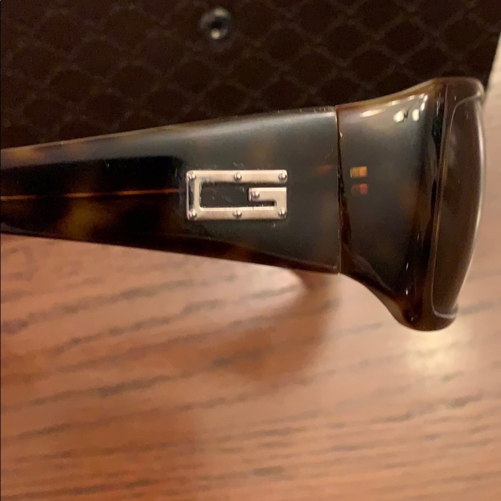 Gucci Unisex Rectangular Tortoise Sunglasses - image 3